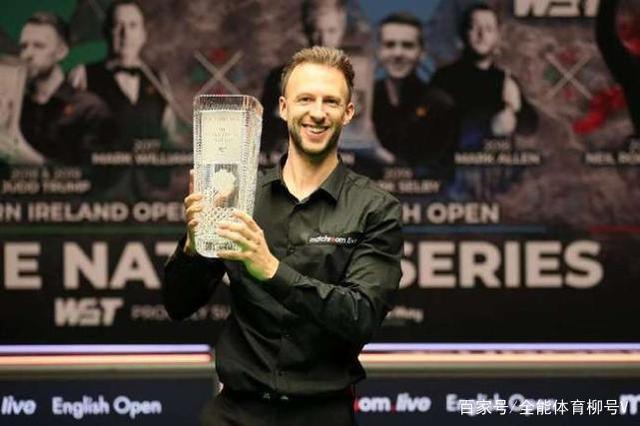 绿茵场也因 绿茵场也因