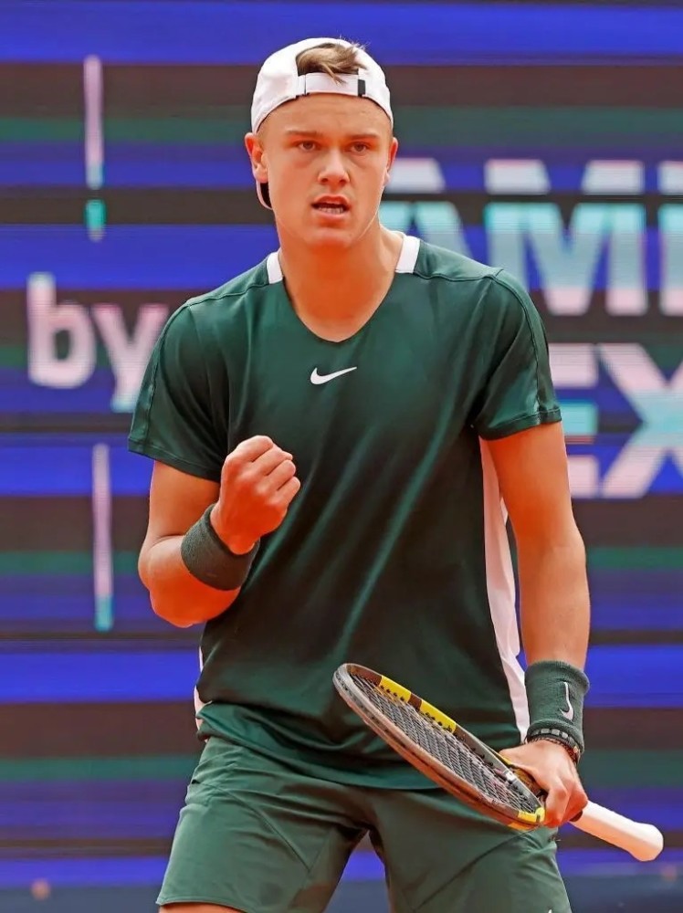 在训练中设 在训练中设