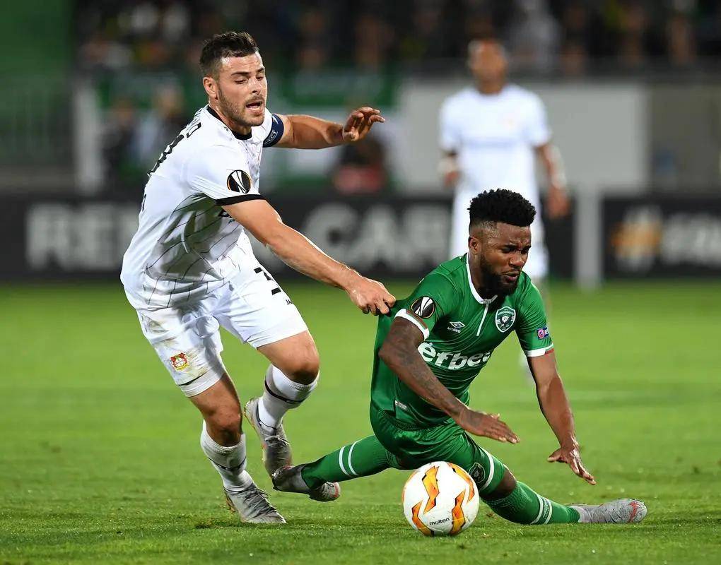 在过去三个 在过去三个